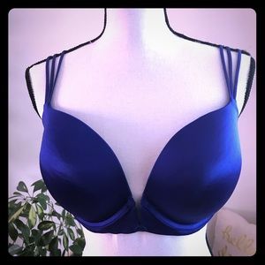 Victoria’s Secret Very Sexy Push-Up bra blue